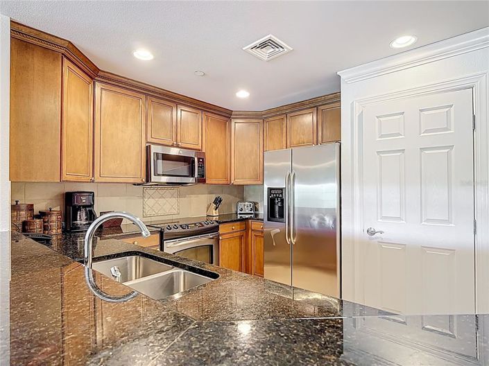 Image No.12-3 Bed Property for sale