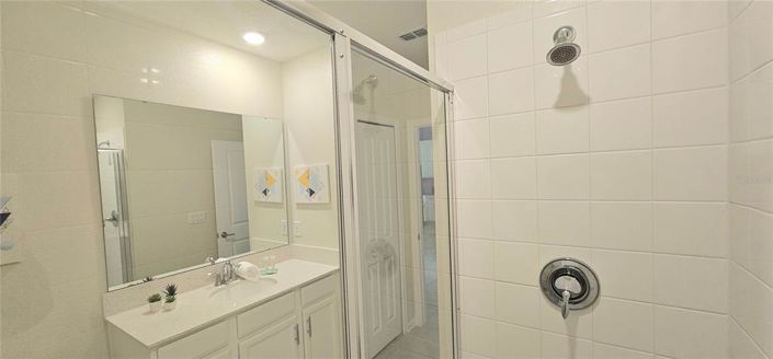 Image No.14-2 Bed Property for sale