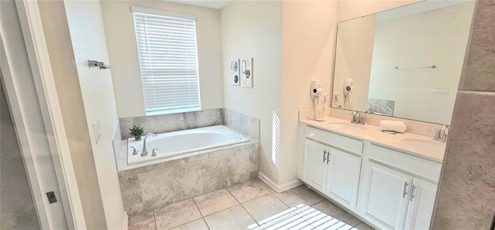 Image No.9-2 Bed Property for sale