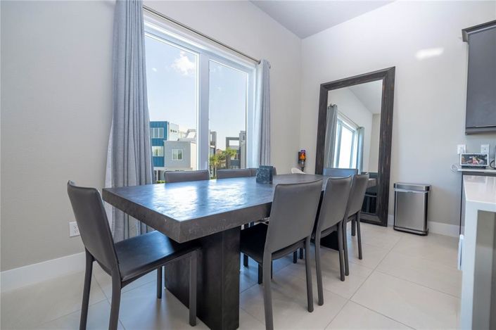 Image No.17-5 Bed Property for sale