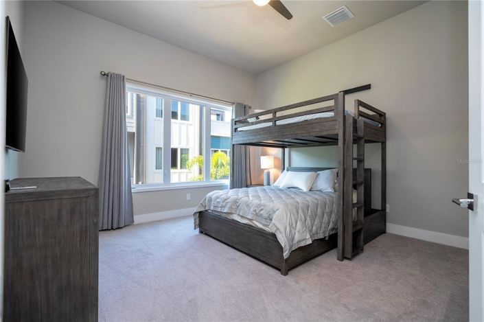 Image No.31-5 Bed Property for sale