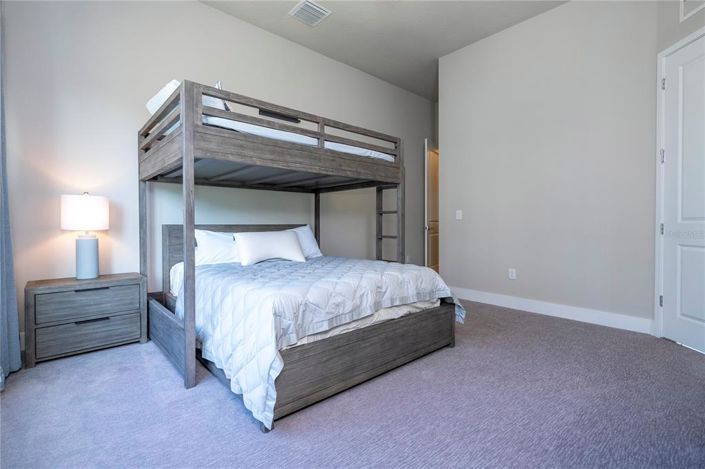 Image No.35-5 Bed Property for sale