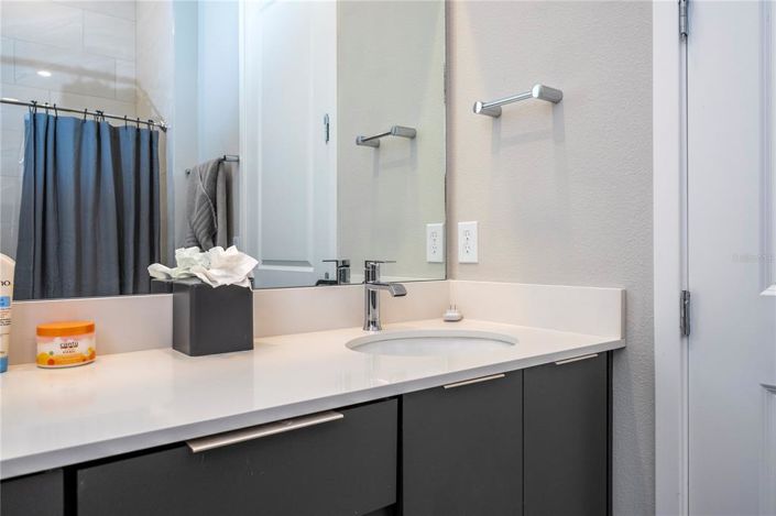 Image No.60-5 Bed Property for sale