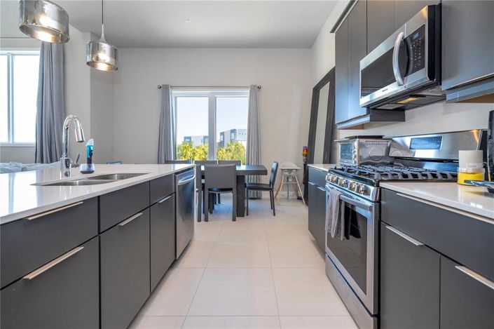 Image No.7-5 Bed Property for sale