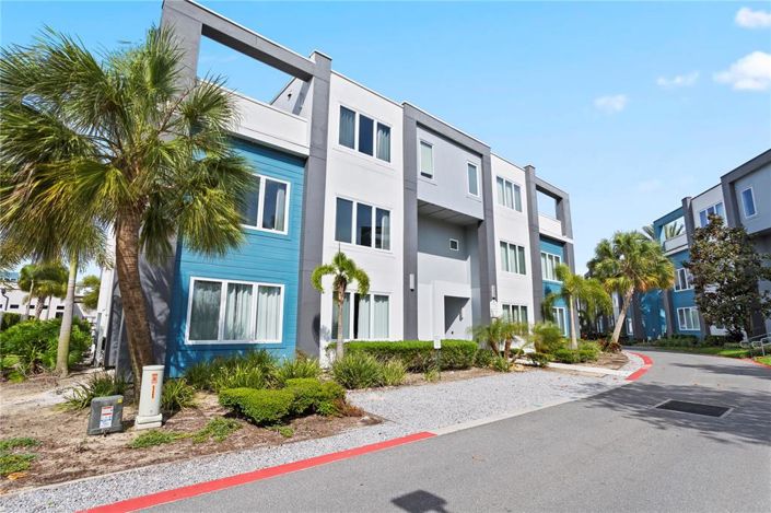 Image No.2-4 Bed Property for sale