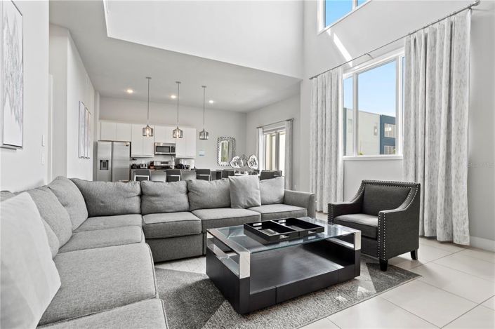 Image No.8-4 Bed Property for sale