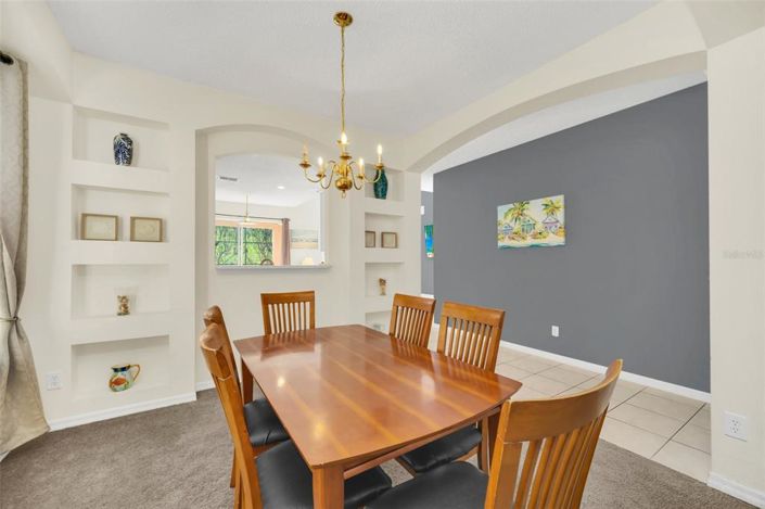 Image No.11-6 Bed Property for sale