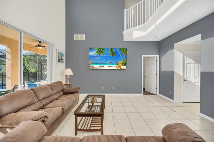 Image No.14-6 Bed Property for sale