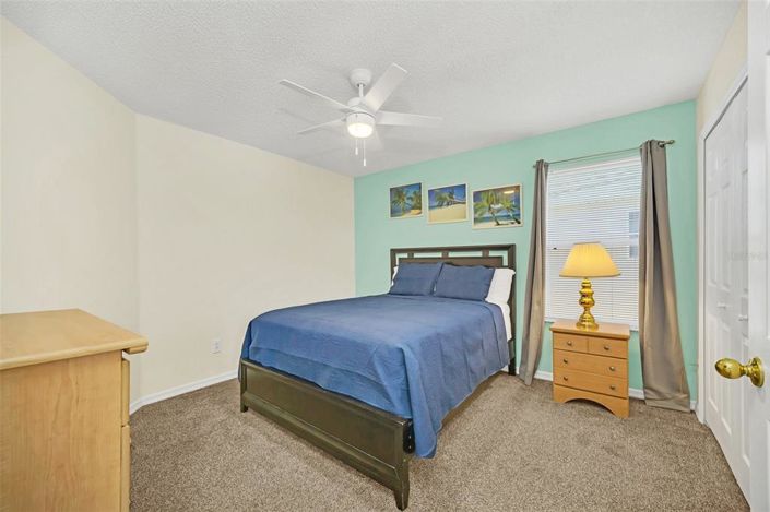 Image No.35-6 Bed Property for sale