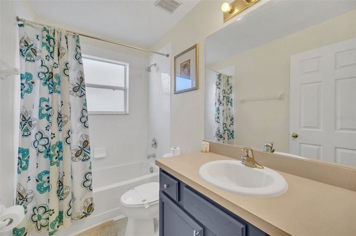 Image No.37-6 Bed Property for sale