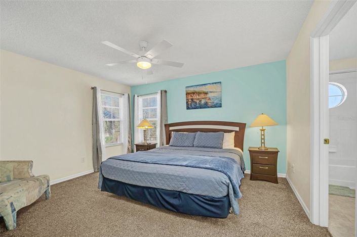 Image No.38-6 Bed Property for sale