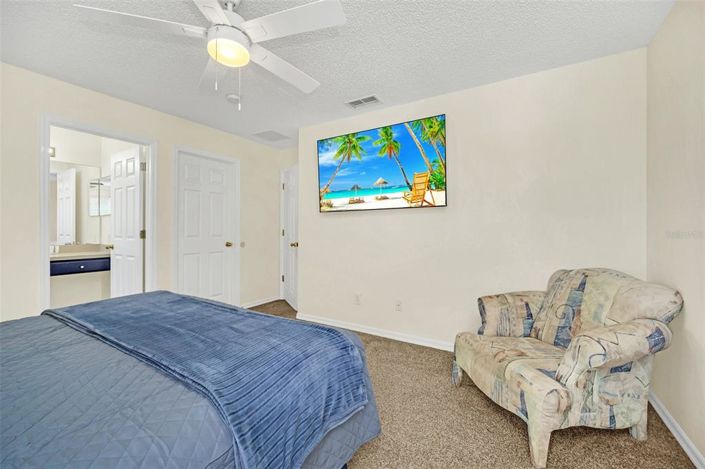 Image No.39-6 Bed Property for sale