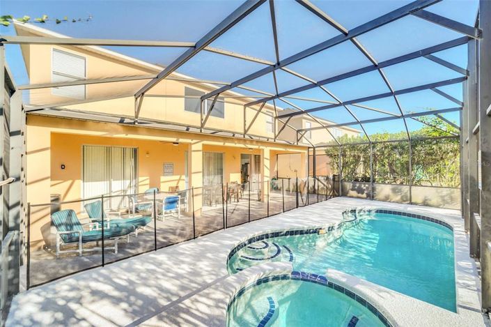 Image No.54-6 Bed Property for sale