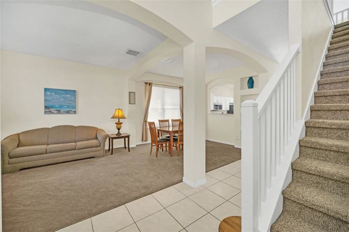 Image No.6-6 Bed Property for sale