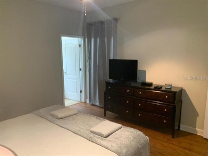 Image No.13-5 Bed Property for sale