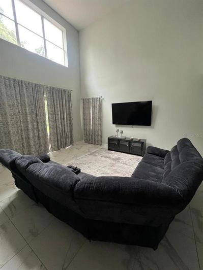 Image No.3-5 Bed Property for sale