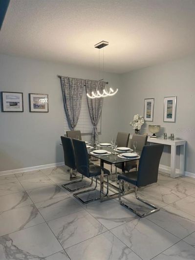 Image No.7-5 Bed Property for sale