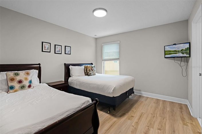 Image No.33-7 Bed Property for sale