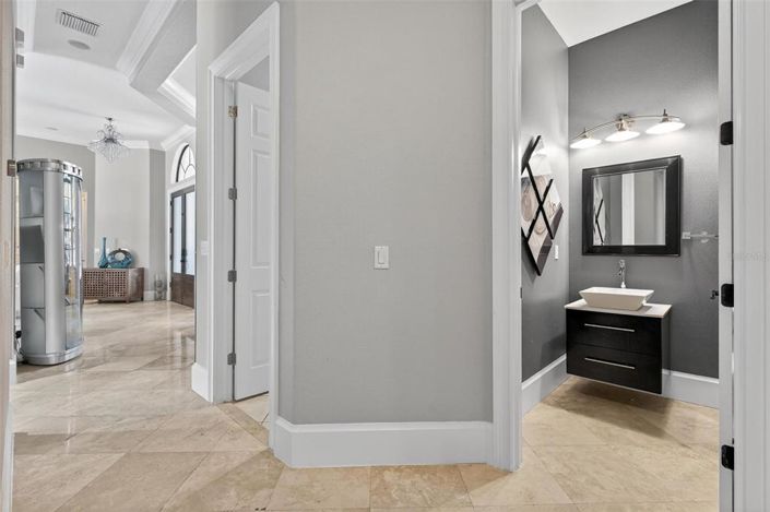 Image No.17-5 Bed Property for sale