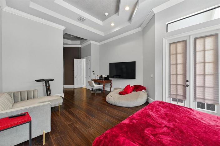 Image No.21-5 Bed Property for sale