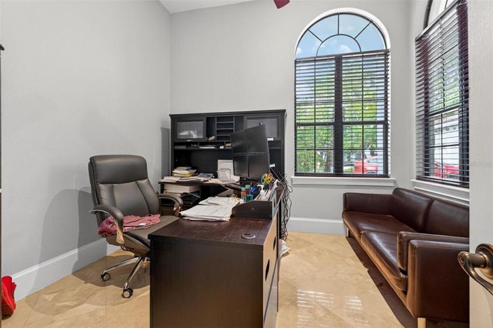 Image No.30-5 Bed Property for sale