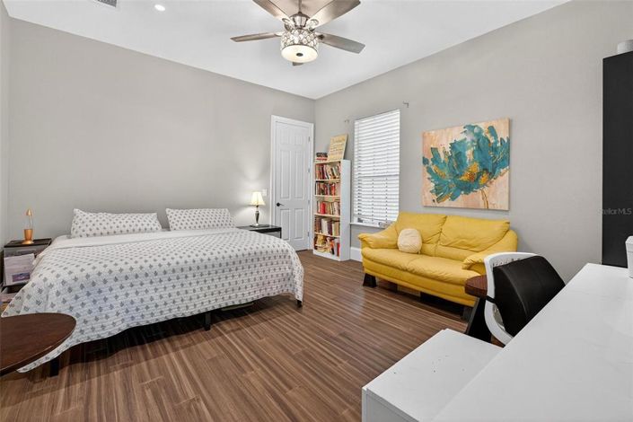 Image No.35-5 Bed Property for sale