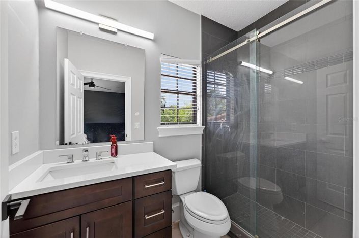 Image No.42-5 Bed Property for sale