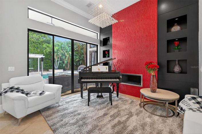 Image No.5-5 Bed Property for sale