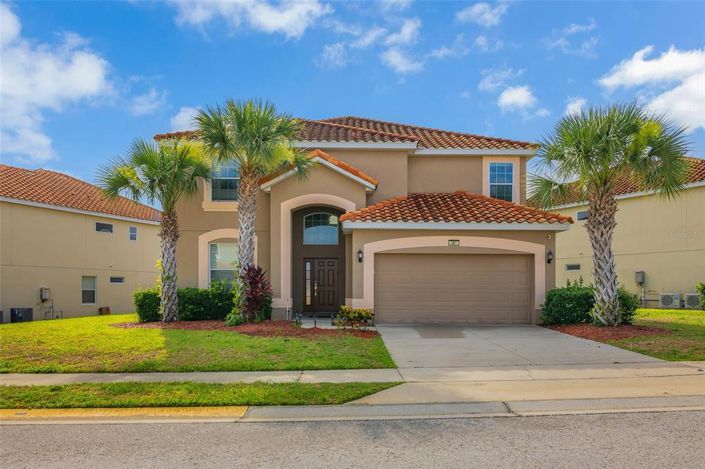 Image No.10-6 Bed Property for sale