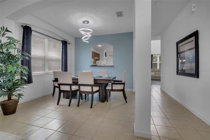 Image No.22-6 Bed Property for sale