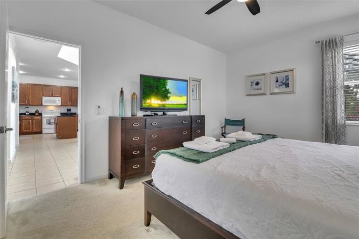 Image No.32-6 Bed Property for sale