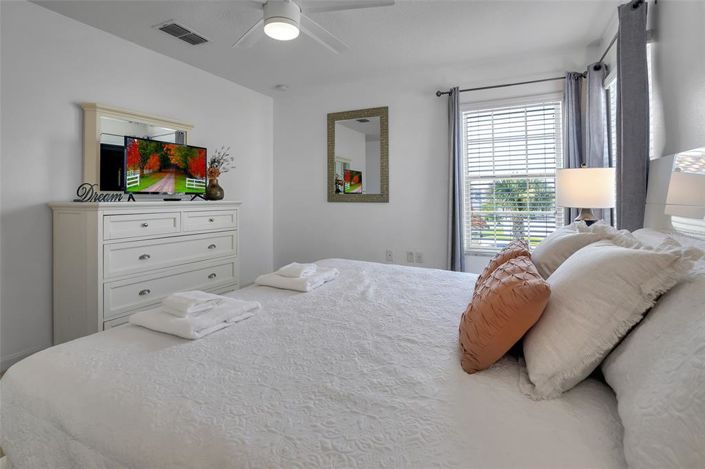 Image No.46-6 Bed Property for sale