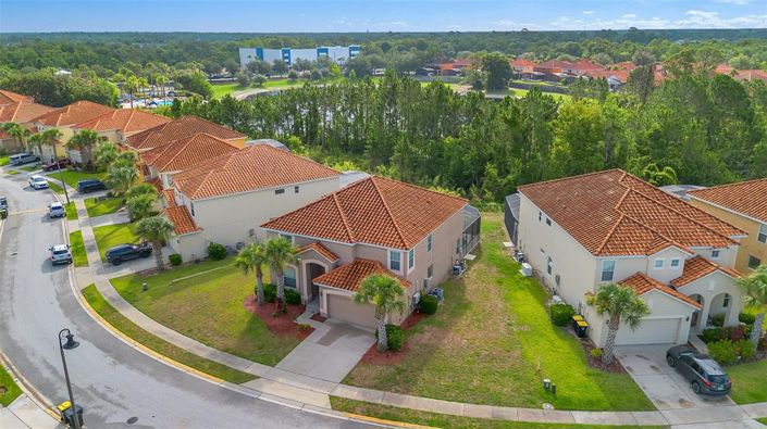 Image No.6-6 Bed Property for sale