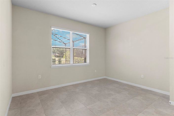 Image No.11-5 Bed Property for sale