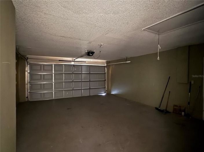 Image No.23-5 Bed Property for sale