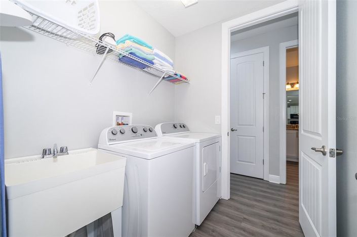 Image No.31-6 Bed Property for sale