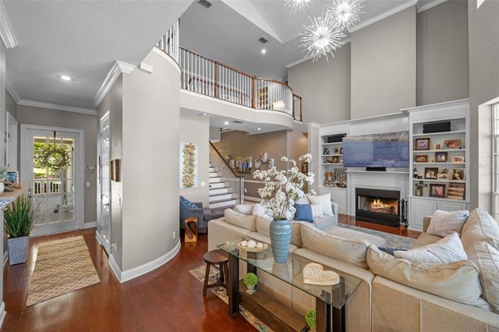 Image No.20-7 Bed Property for sale