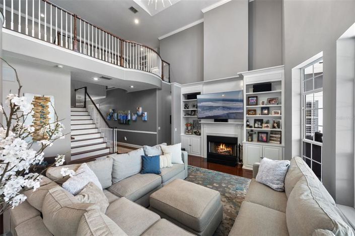 Image No.21-7 Bed Property for sale