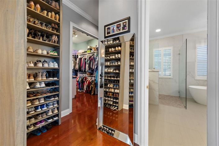 Image No.44-7 Bed Property for sale