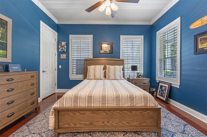 Image No.50-7 Bed Property for sale