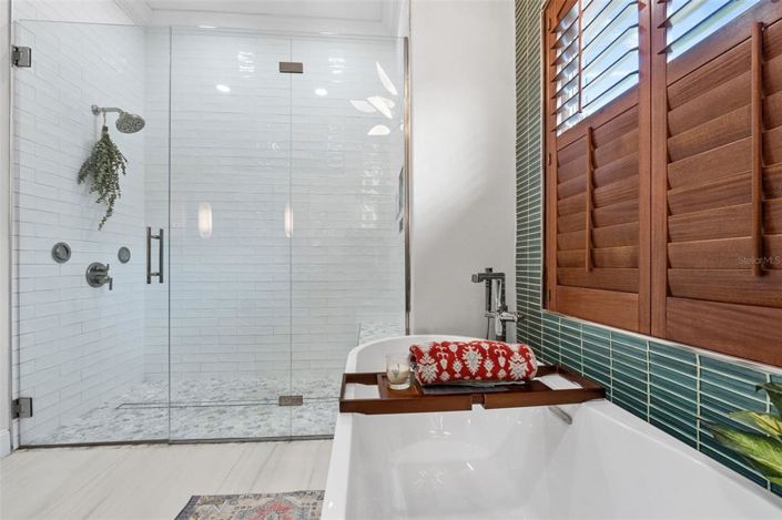 Image No.18-3 Bed Property for sale