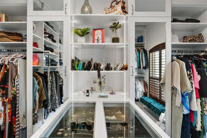 Image No.22-3 Bed Property for sale