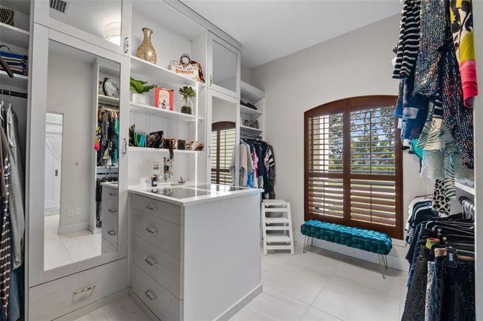 Image No.23-3 Bed Property for sale