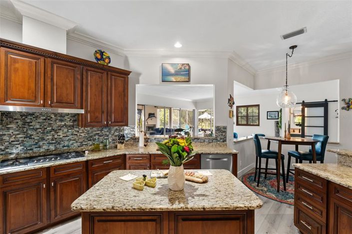 Image No.30-3 Bed Property for sale