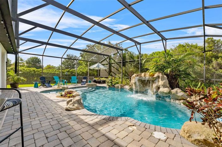 Image No.54-3 Bed Property for sale