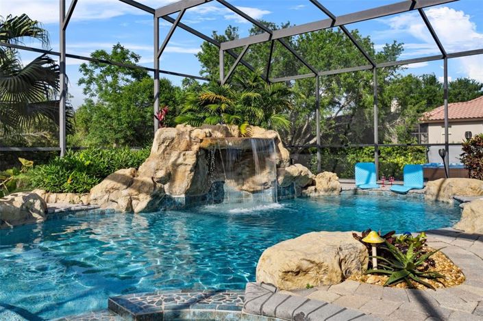 Image No.57-3 Bed Property for sale