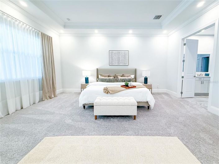 Image No.22-5 Bed Property for sale