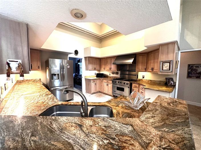 Image No.9-4 Bed Property for sale