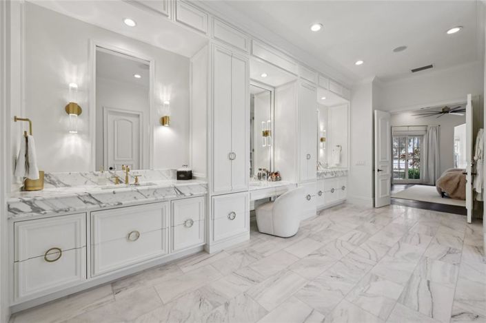 Image No.37-5 Bed Property for sale