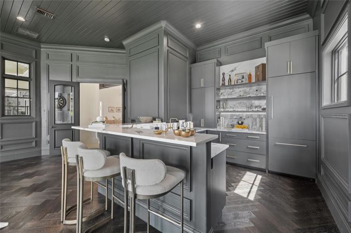 Image No.44-5 Bed Property for sale